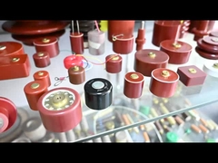 মোল্ড টাইপ অতি উচ্চ ভোল্টেজ দরজা হ্যান্ডেল সিরামিক ক্যাপাসিটর 40kV 10000pF স্ক্রু মাউন্ট