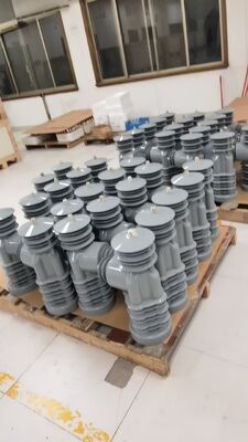 ১১ কেভি থেকে ৪০.৫ কেভি এবং ২০ বছরের পরিষেবা জীবনের জন্য সিরামিক ক্যাপাসিটর এমবেডেড পোল সহ উচ্চ ভোল্টেজ ভ্যাকুয়াম সার্কিট ব্রেকার